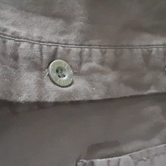 2 button down front pocket shirts - Picture 5 of 5